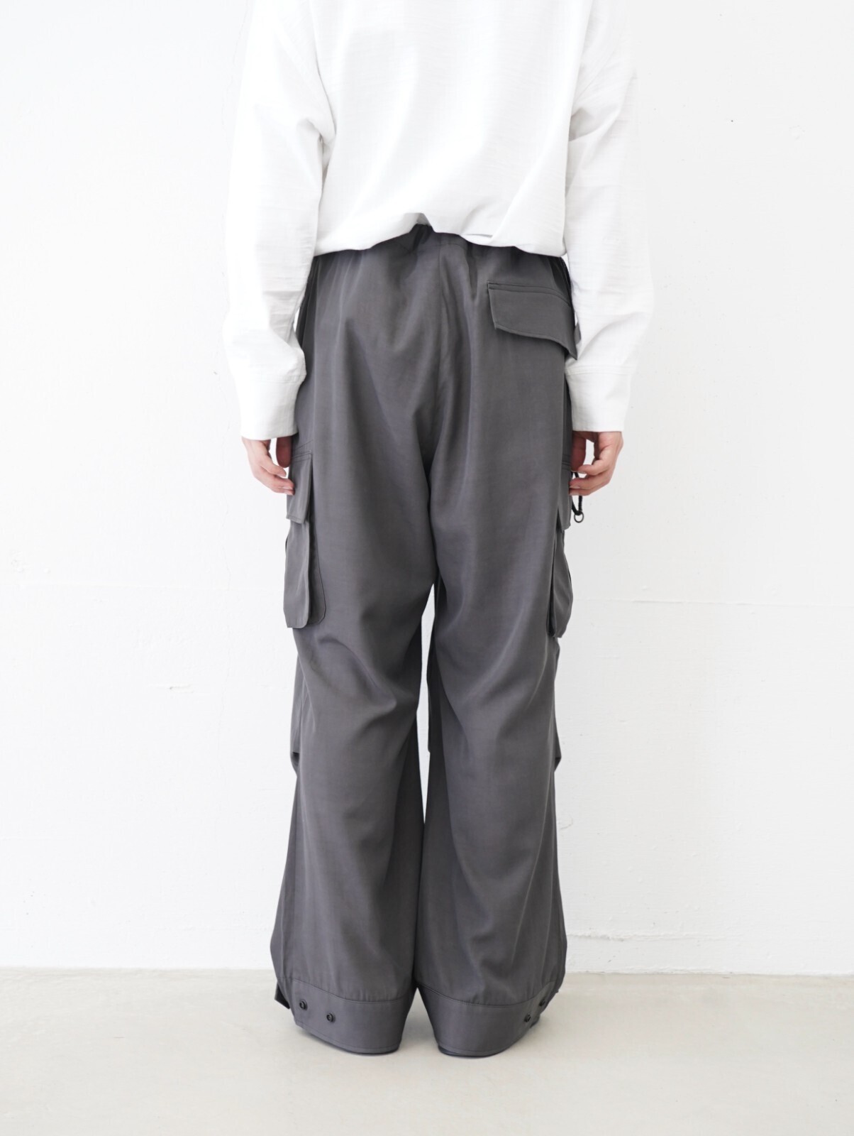 アンセム エー メンズ ピグメント&ダイ ノーブレイナーカーゴパンツ 画像6