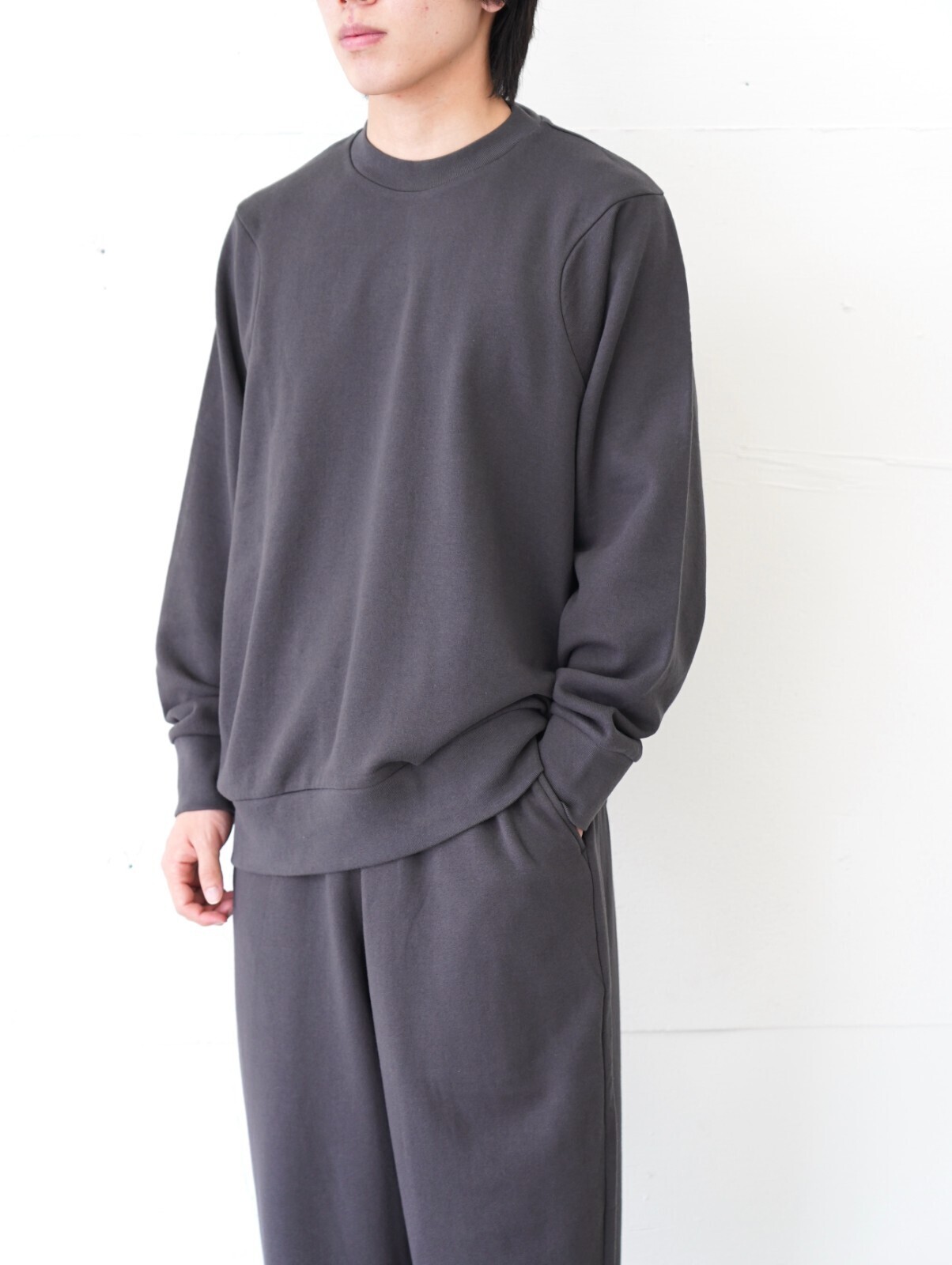 WONDER ROOM 女士 & 男士 crewneck sweat shirt “FRIEND” (25AW) 圖片14