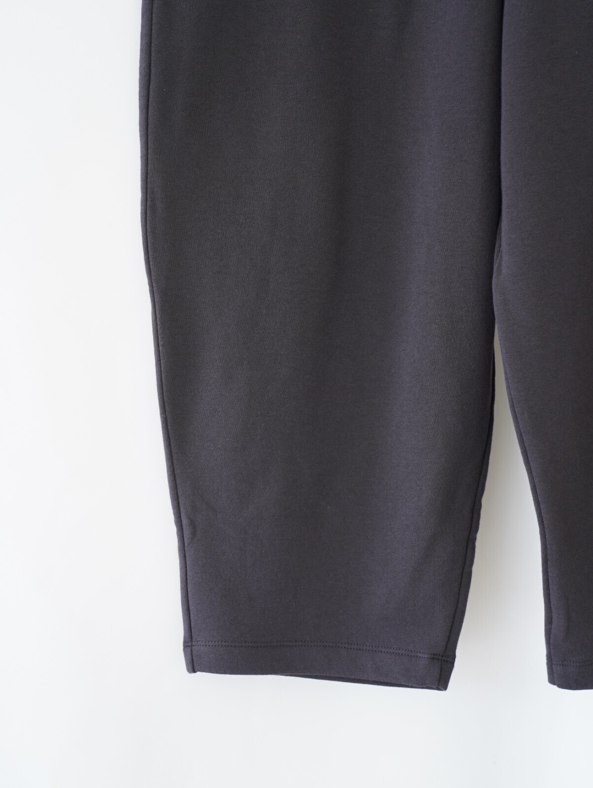 WONDER ROOM 女士 & 男士 sweat slacks “FRIEND” (25AW) 圖片8