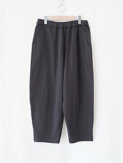 WONDER ROOM WOMENS & MENS sweat slacks “FRIEND” (25AW) IMAGE18