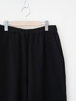 WONDER ROOM WOMENS & MENS sweat slacks “FRIEND” (25AW) IMAGE7