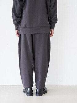 WONDER ROOM WOMENS & MENS sweat slacks “FRIEND” (25AW) IMAGE12