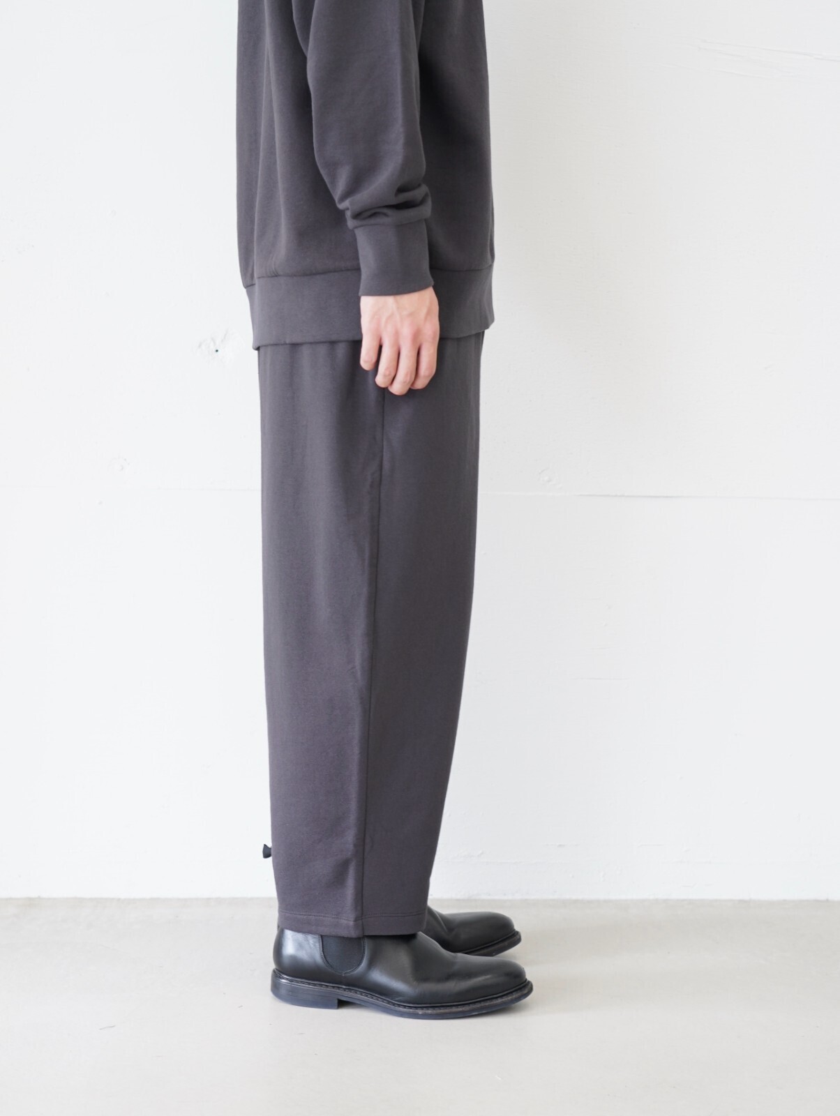 WONDER ROOM 女士 & 男士 sweat slacks “FRIEND” (25AW) 圖片2