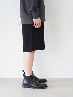 WONDER ROOM WOMENS & MENS sweat shorts “FRIEND” (25AW) IMAGE2