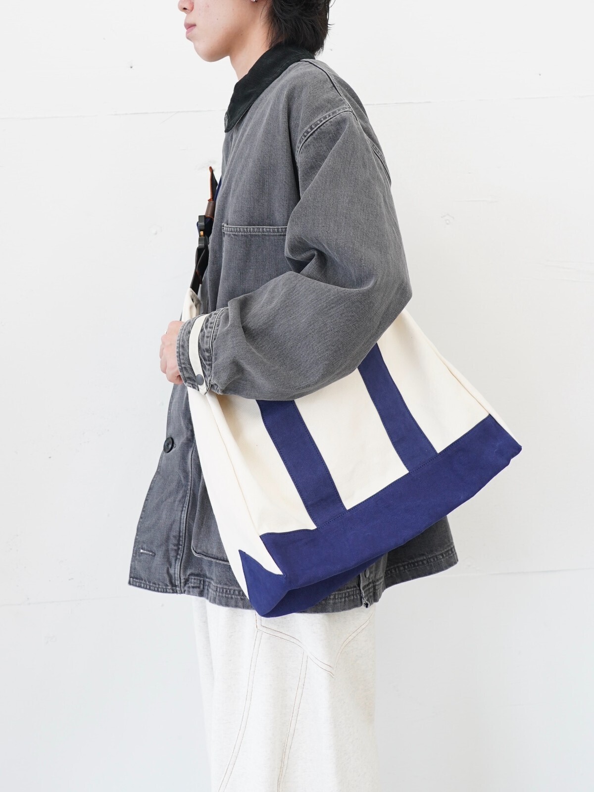 KHOKI 女士 & 男士 3D cutting messenger bag 圖片12