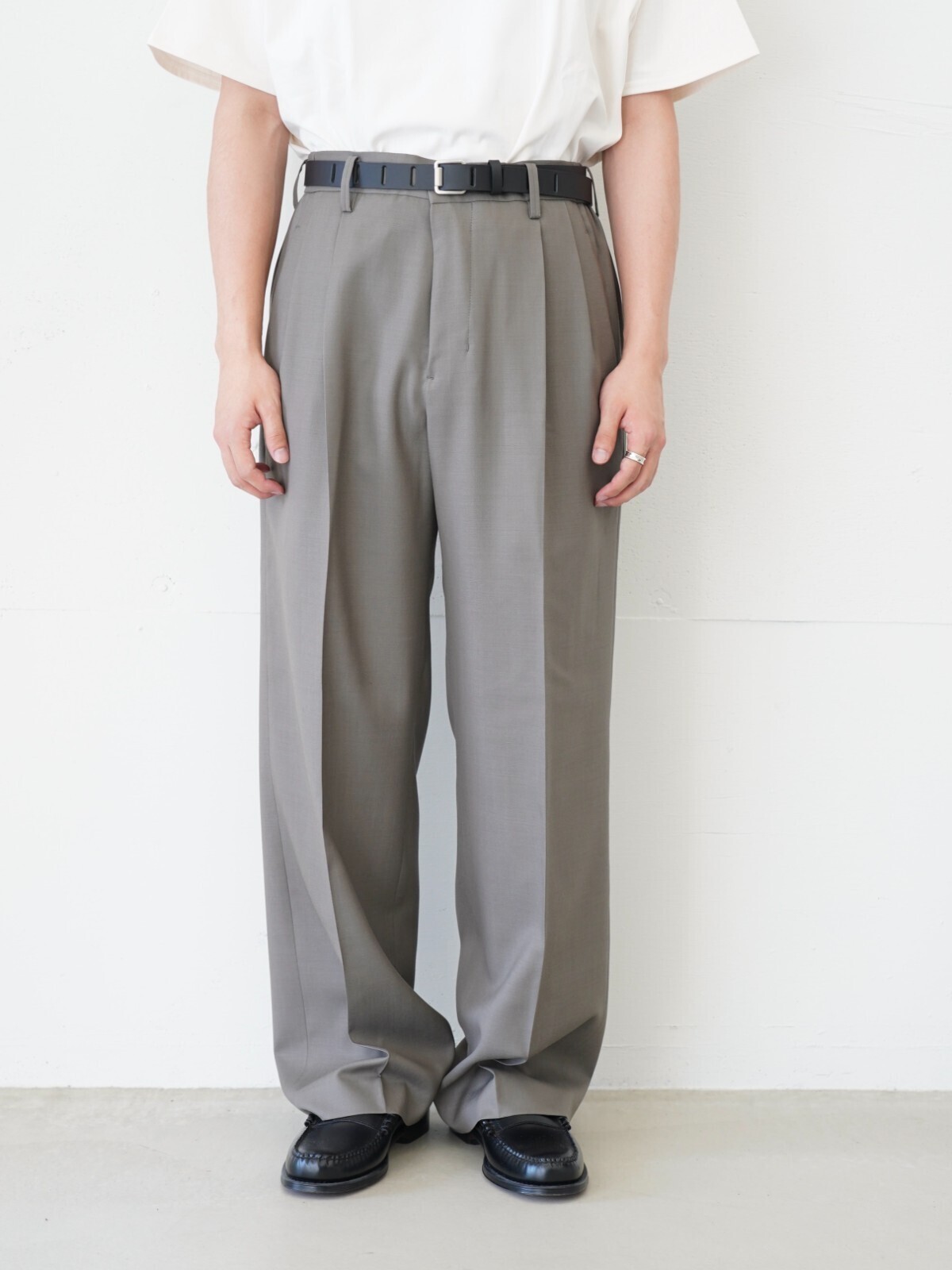 IRENISA MENS TWO TUCKS WIDE TROUSERS (25AW) IMAGE12