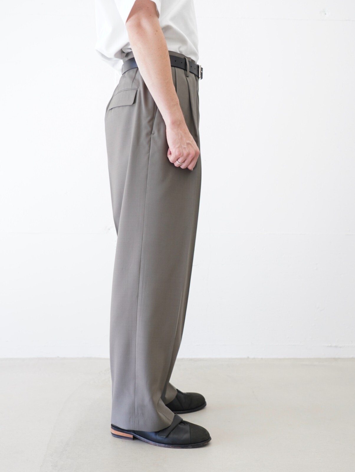 IRENISA 男士 TWO TUCKS WIDE TROUSERS (25AW) 圖片13