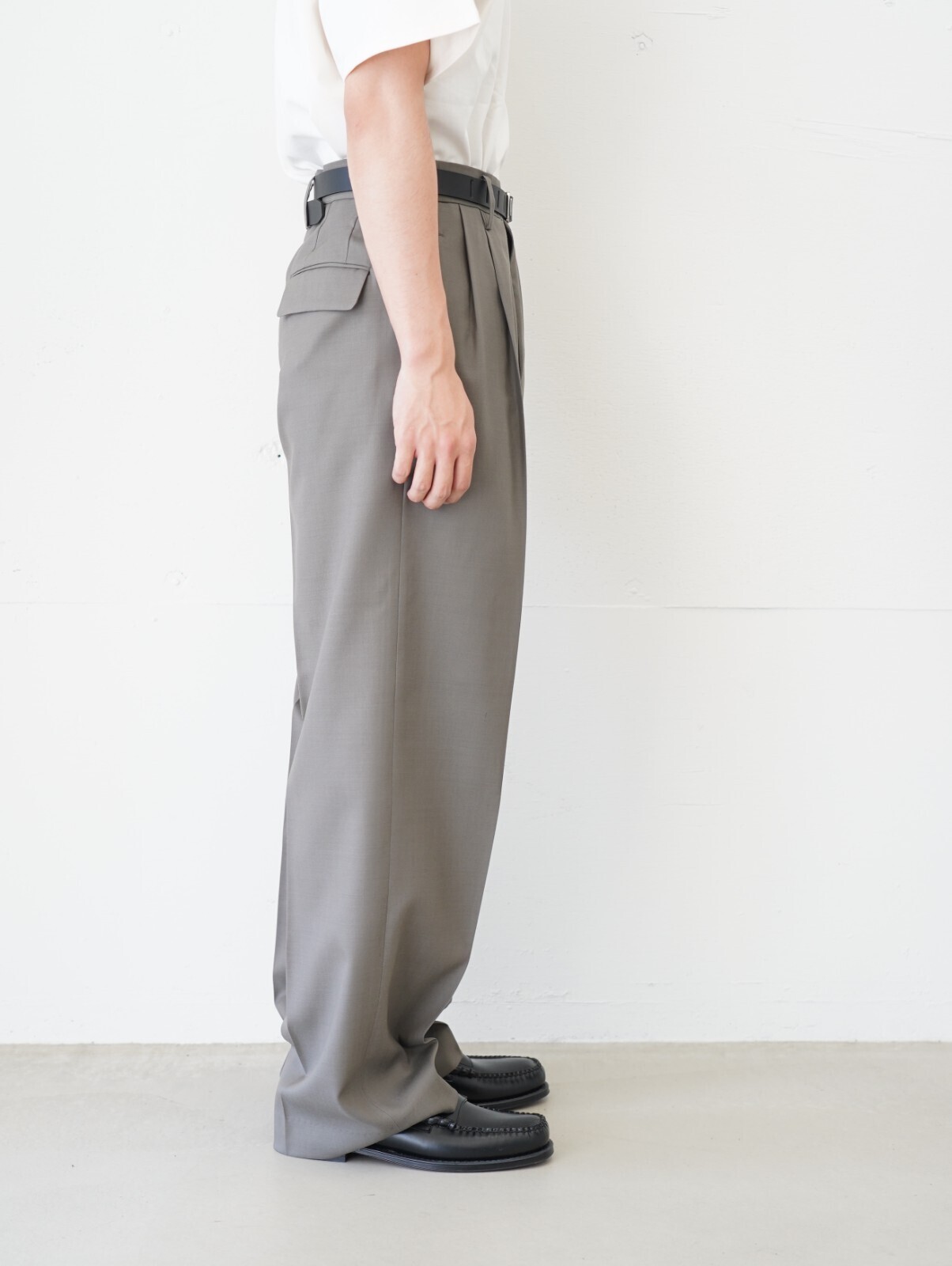 IRENISA MENS TWO TUCKS WIDE TROUSERS (25AW) IMAGE13