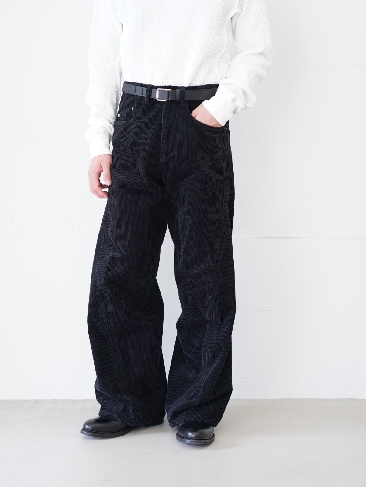 NVRFRGT 남성 3D TWISTED WIDE LEG 5P PANTS 이미지4