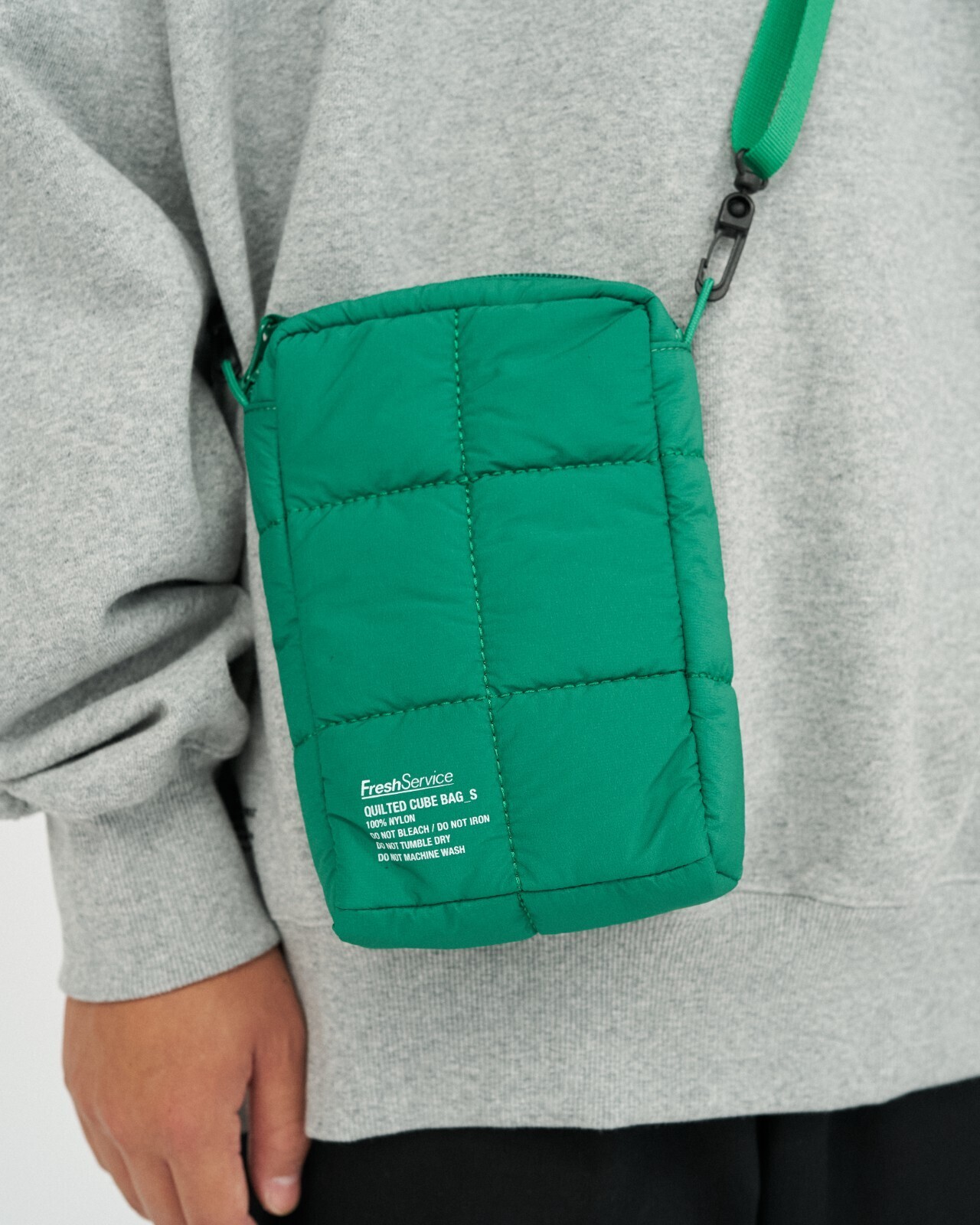 FreshService 여성 & 남성 QUILTED CUBE BAG_S (25AW) 이미지3