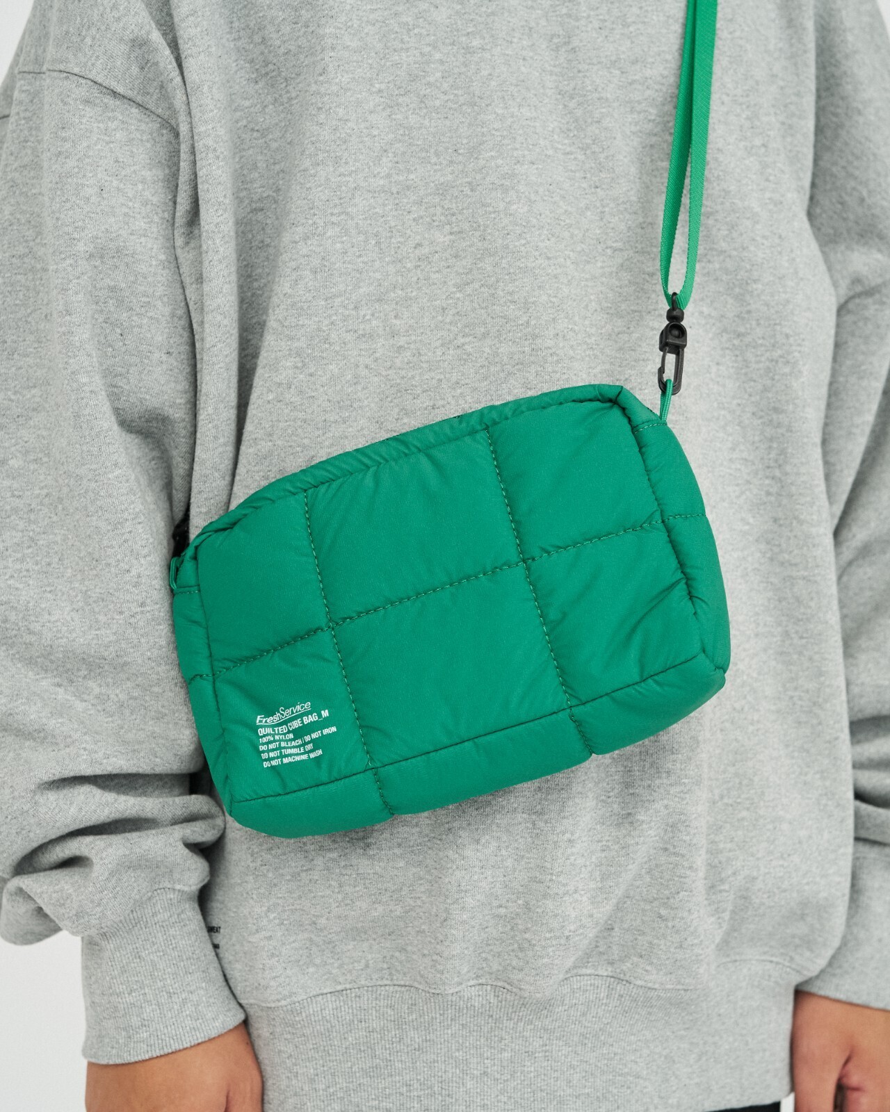 FreshService 여성 & 남성 QUILTED CUBE BAG_M (25AW) 이미지4