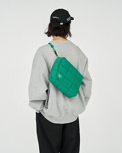 FreshService 여성 & 남성 QUILTED CUBE BAG_L (25AW) 이미지5