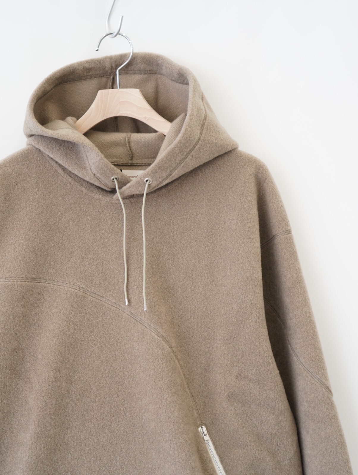 Abelia Edoward Goucha 남성 FRACTURE HOODIE 이미지8