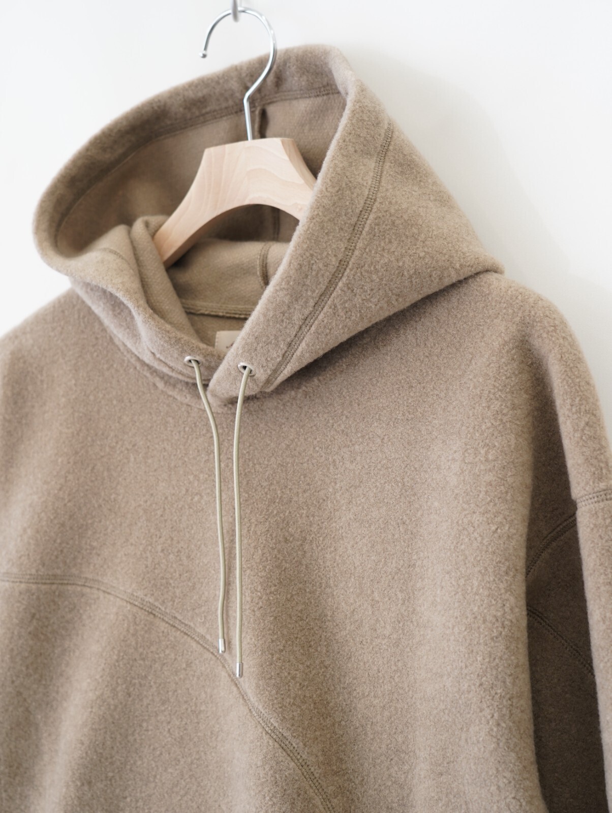 Abelia Edoward Goucha 남성 FRACTURE HOODIE 이미지9