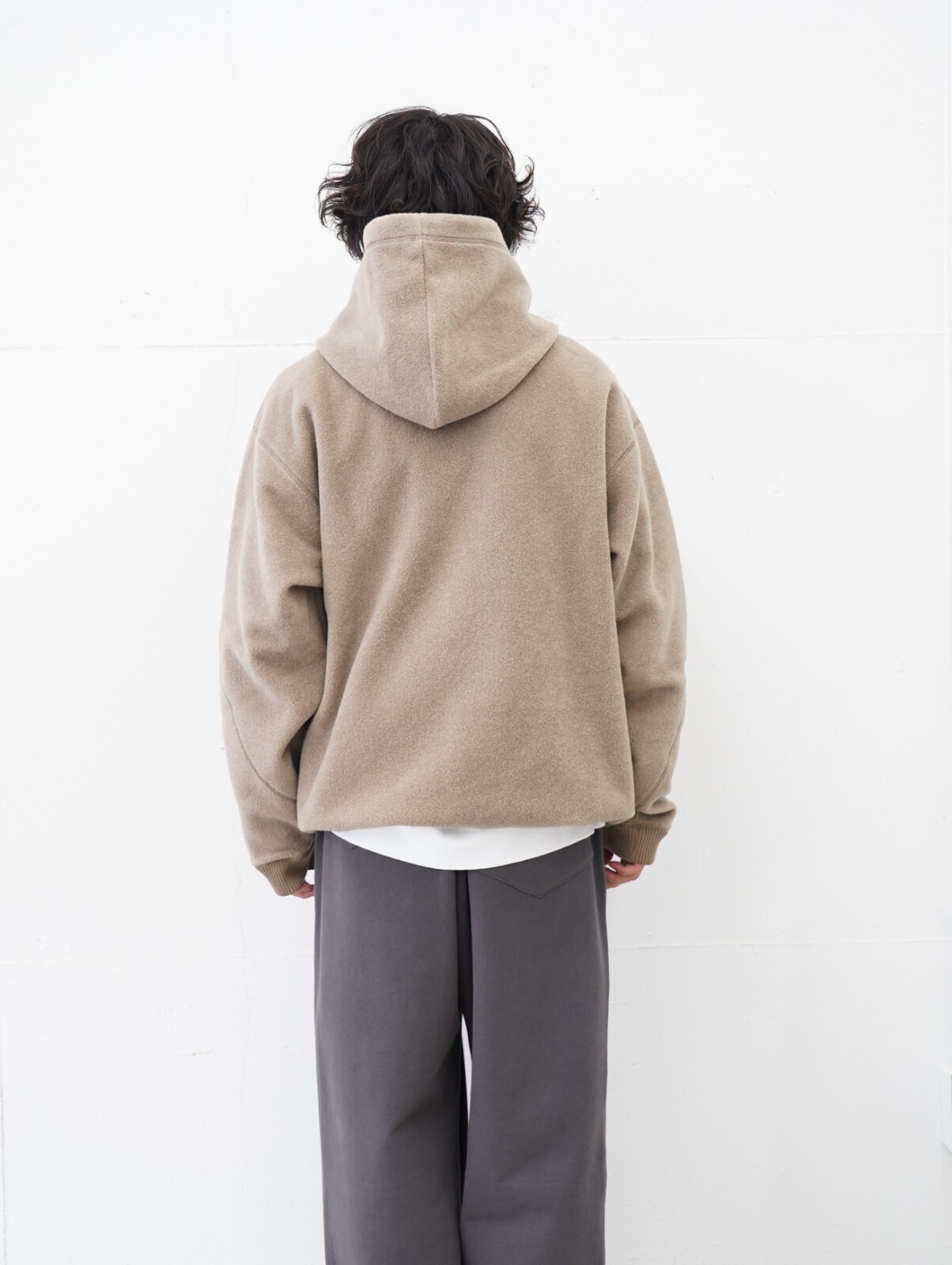 Abelia Edoward Goucha 남성 FRACTURE HOODIE 이미지4