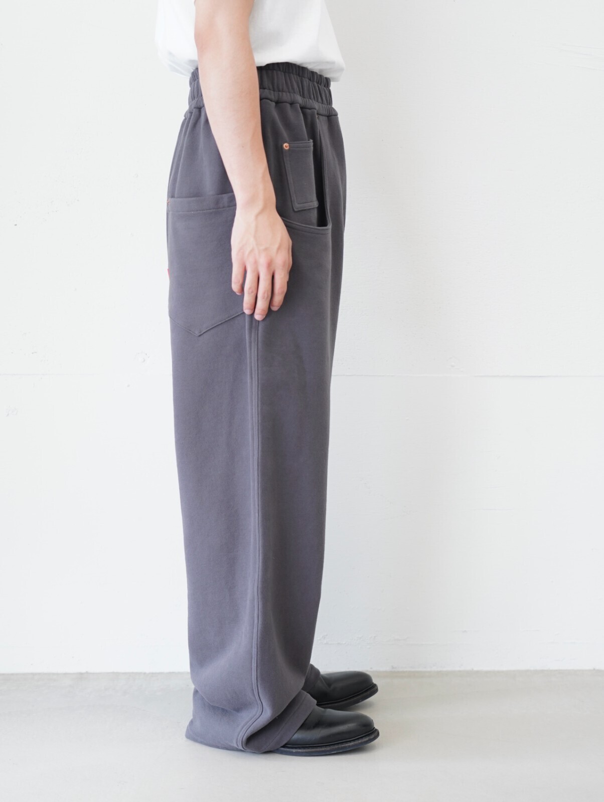 アベリア エドワード ゴーチャ メンズ エコースウェットパンツ 画像2