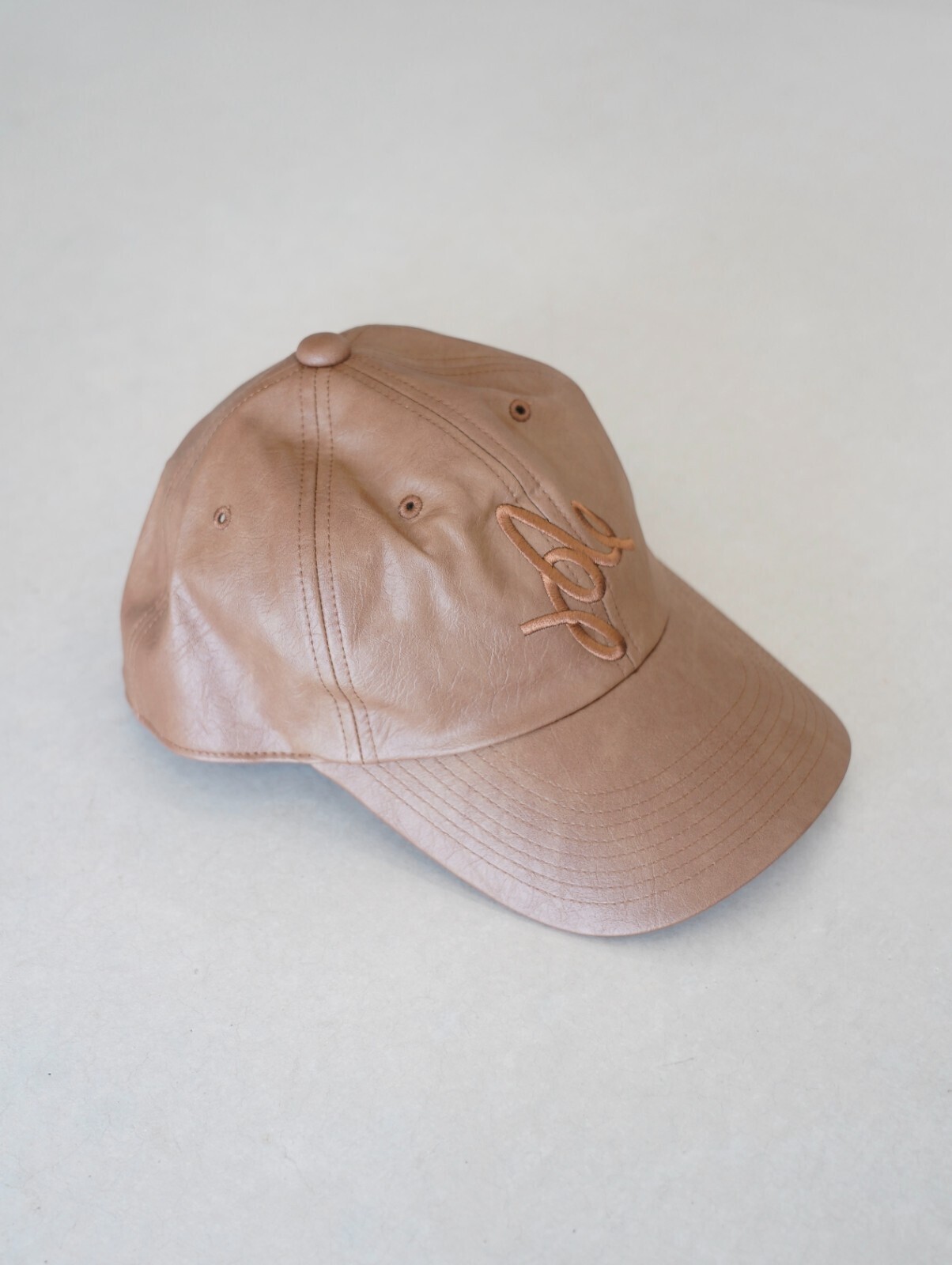 アベリア エドワード ゴーチャ レディース & メンズ AEGキャップ ストレート 画像1