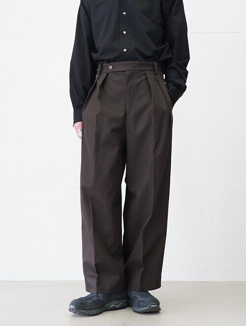 COTTON GABA 2TUCK WIDE SLACKS｜BISOWN 男士