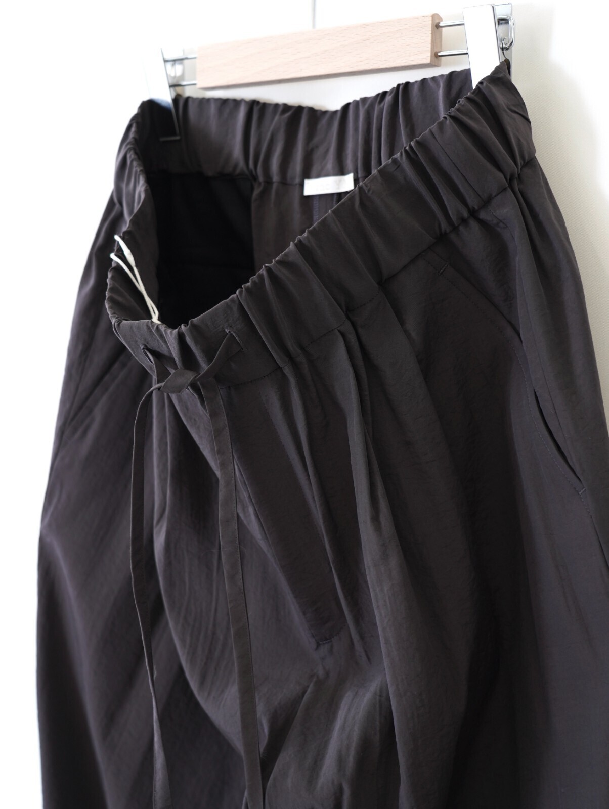 Blanc YM 女裝 & 男裝 Salt Shrink Cupro Browsing Pants 圖片8