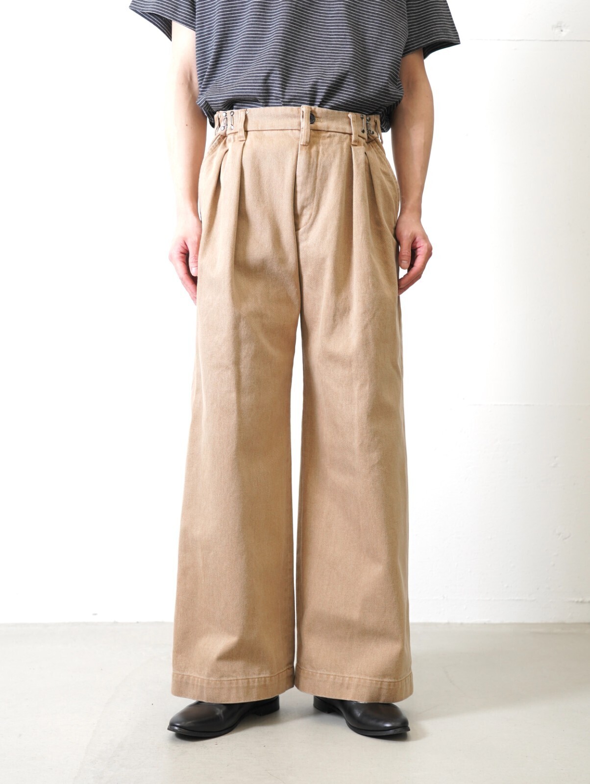 ダイリク メンズ ワイドタックチノパンツ 画像1