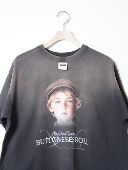 ダイリク メンズ "BUTTON EYE DOLL" サンバーンハーフスリーブタグTシャツ 画像3