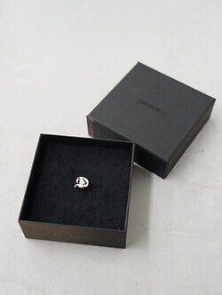 ダイリク レディース & メンズ "D" シルバーイヤリング (ピアス) 画像3