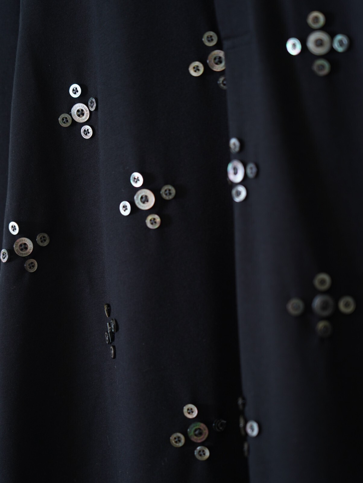 ダイリク メンズ "Benjamin" Button スキッパーTシャツ 画像8