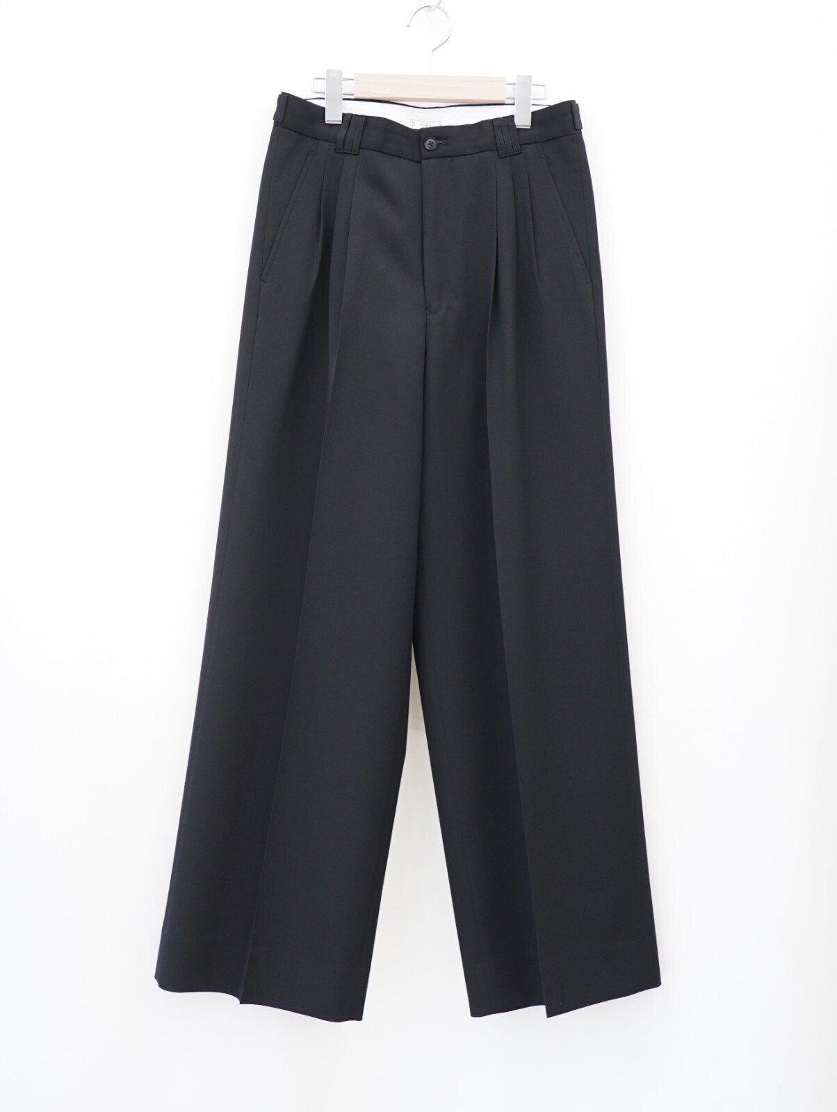 YOKE 남성 3pleated Wide-leg Trousers 이미지1