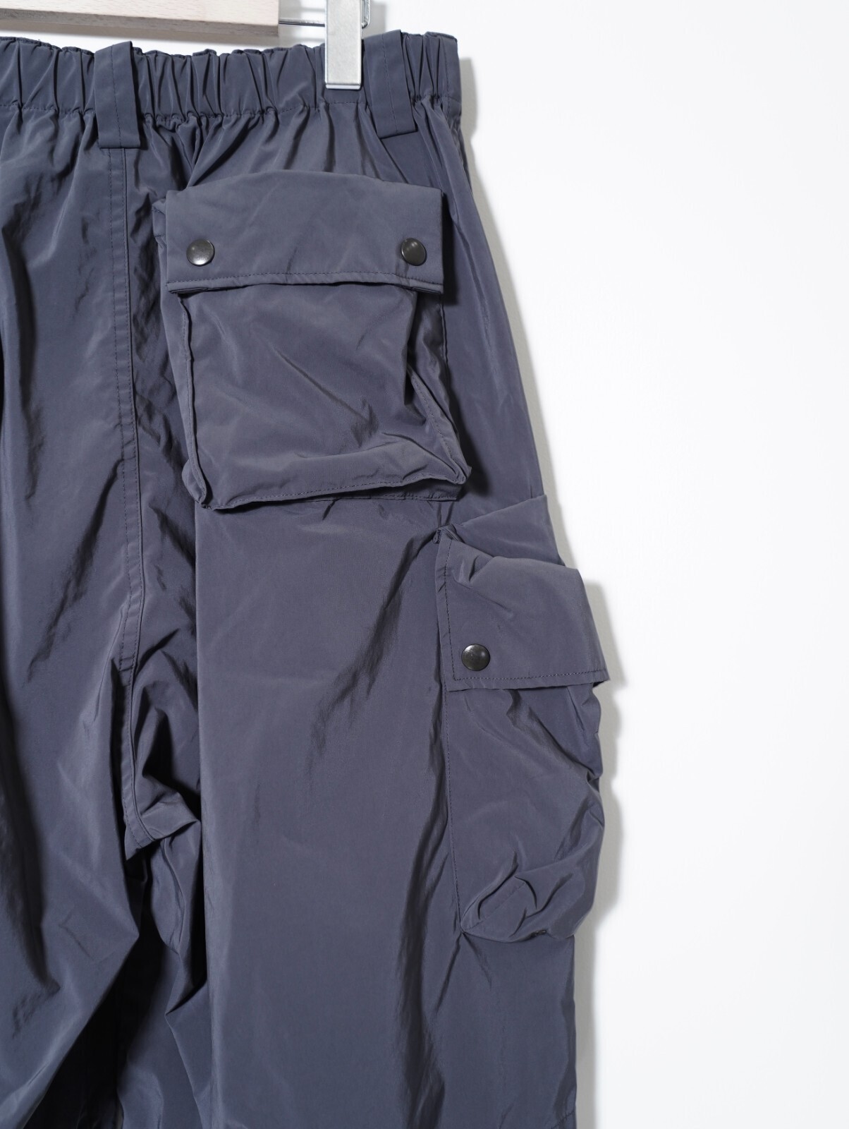 YOKE 남성 NYLON MULTI POCKET SHORTS 이미지8
