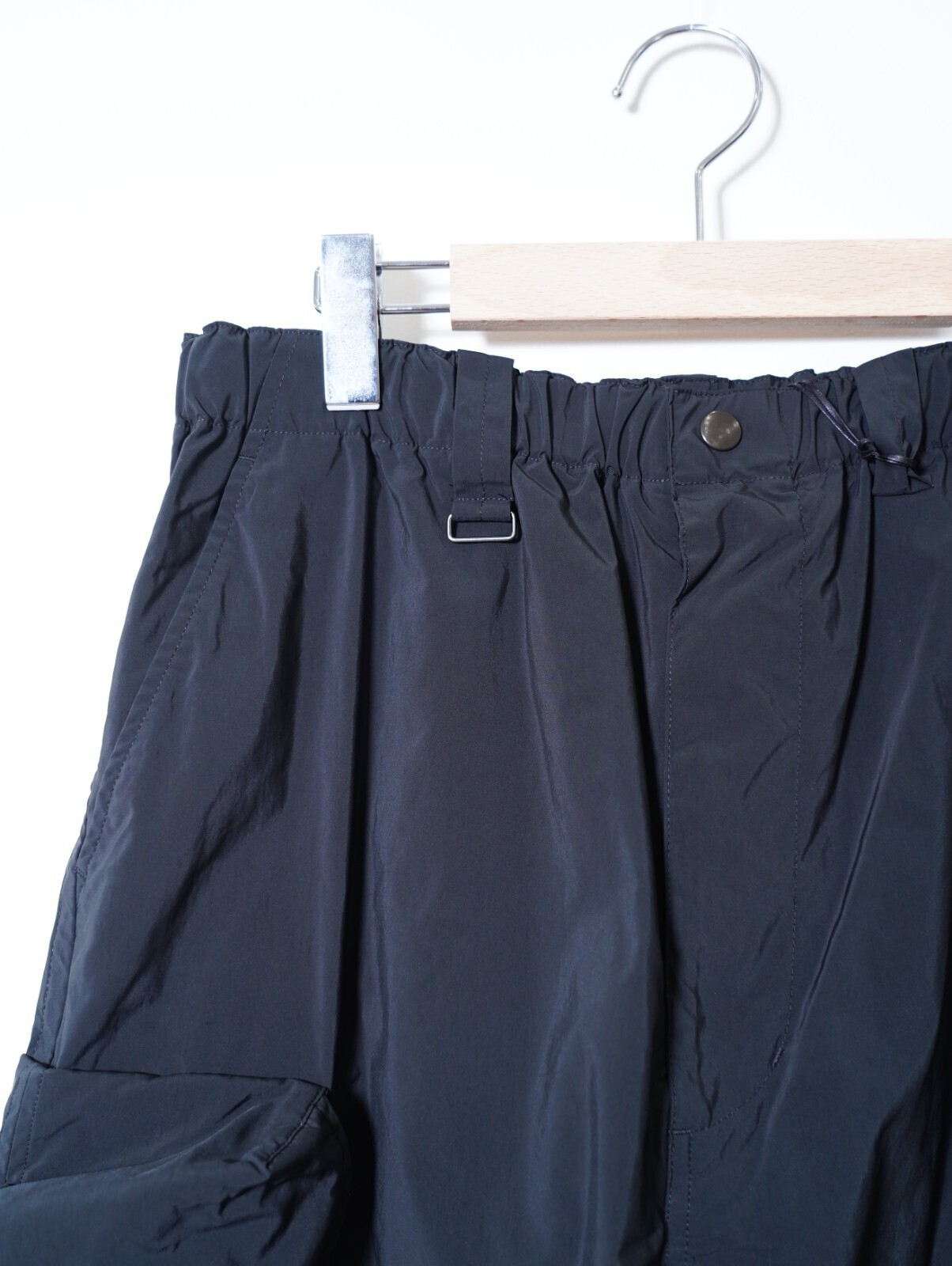 YOKE 남성 NYLON MULTI POCKET SHORTS 이미지12