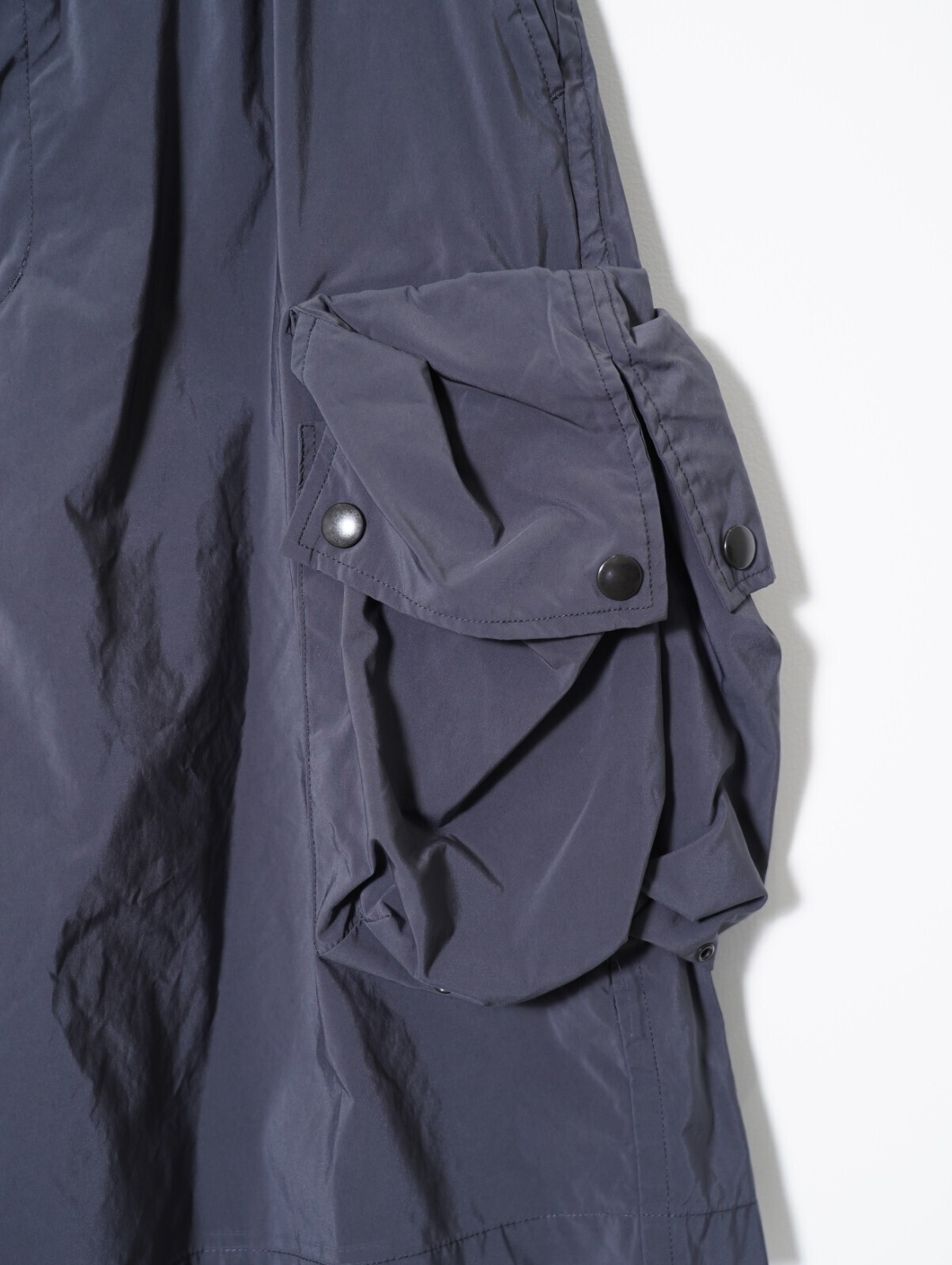 YOKE 남성 NYLON MULTI POCKET SHORTS 이미지5