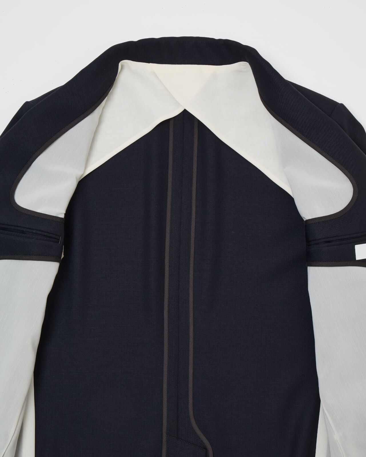 IRENISA 남성 MODIFIED SHAWL COLLAR JACKET (26SS) 이미지5