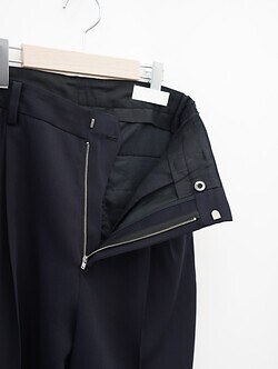 IRENISA 남성 TWO TUCKS WIDE TROUSERS (26SS) 이미지11