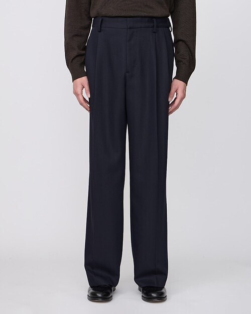 TWO TUCKS WIDE TROUSERS (26SS)｜IRENISA 남성