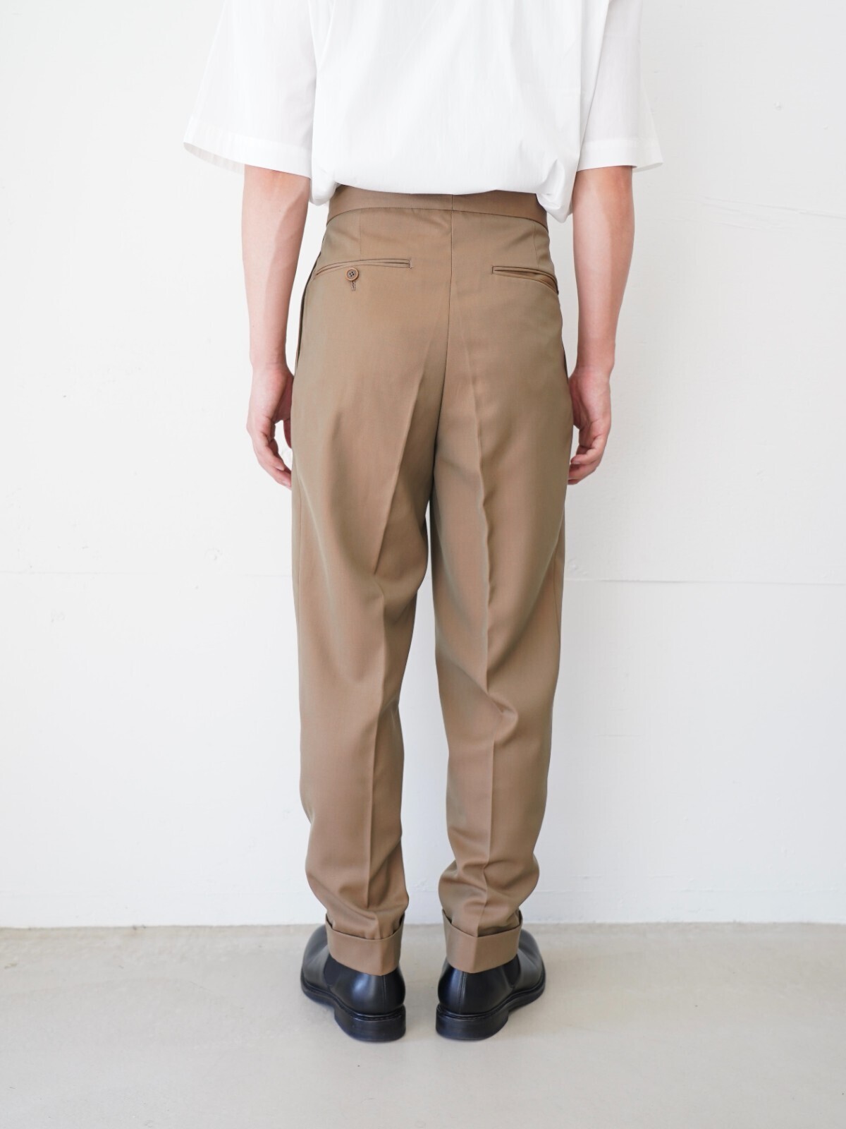 :colon MENS 2in-Pleats Beltless Slacks - Wool Solano IMAGE3