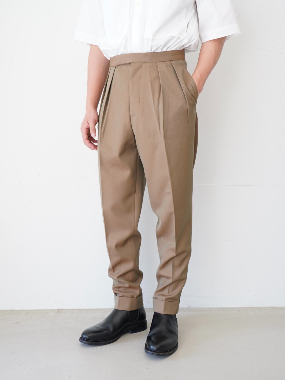 :colon MENS 2in-Pleats Beltless Slacks - Wool Solano IMAGE4