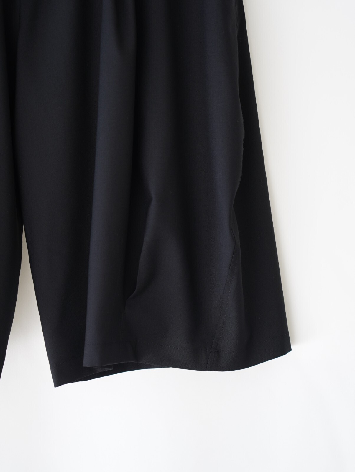 KHOKI MENS Pleated Balloon Dress Shorts IMAGE6