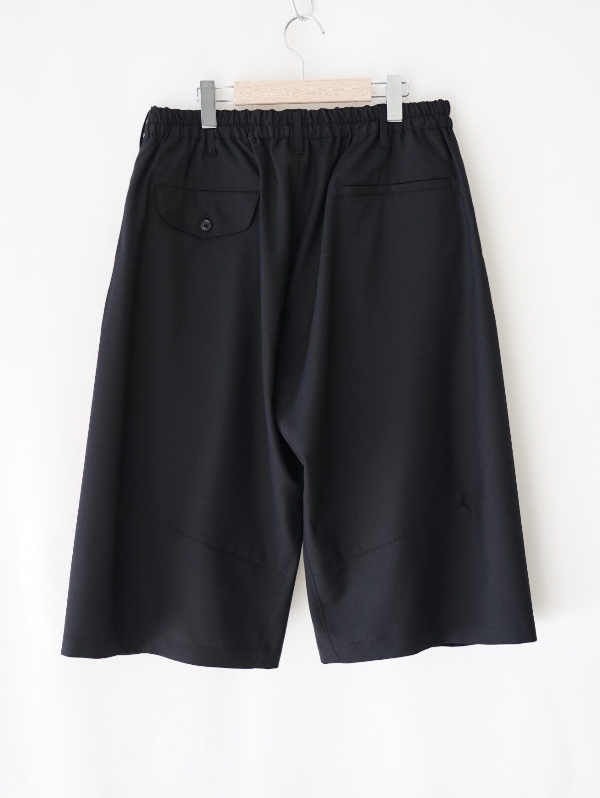 KHOKI MENS Pleated Balloon Dress Shorts IMAGE2
