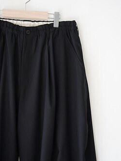 KHOKI MENS Pleated Balloon Dress Shorts IMAGE3
