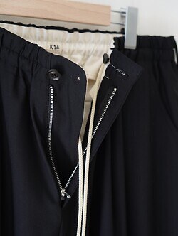 KHOKI MENS Pleated Balloon Dress Shorts IMAGE4