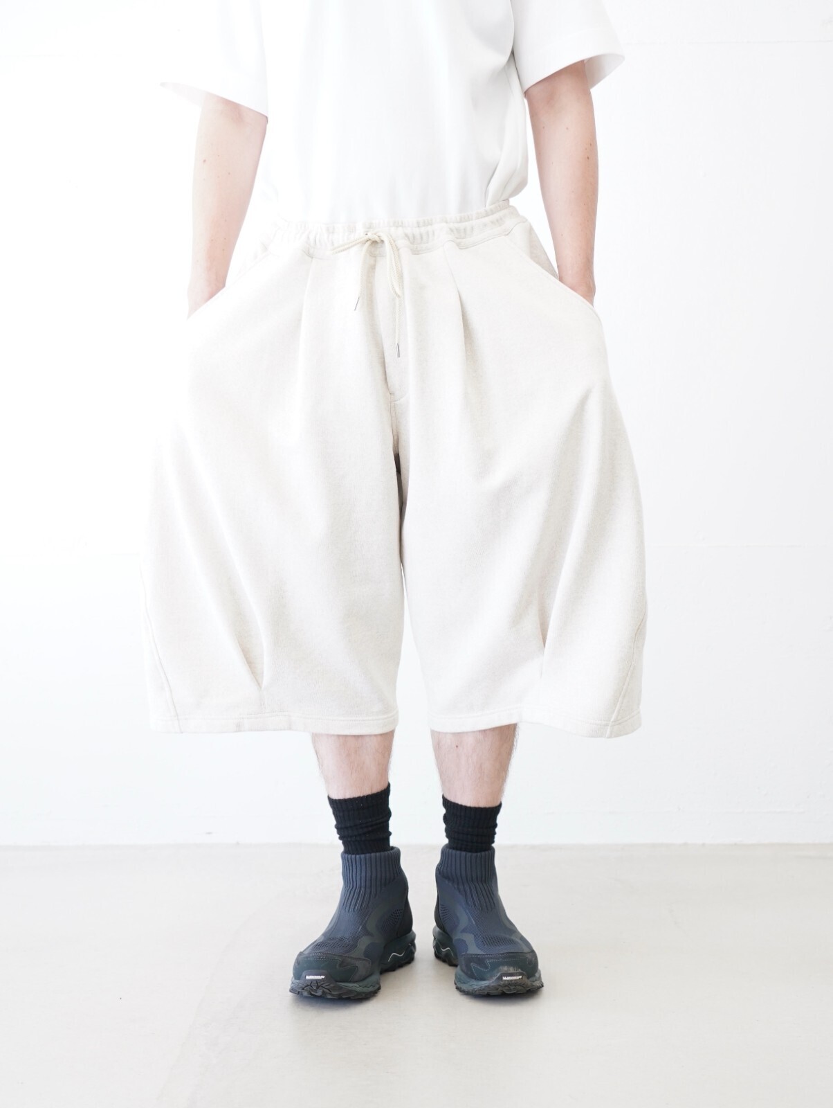 KHOKI 男士 Pleated Balloon Sweat Shorts 圖片4