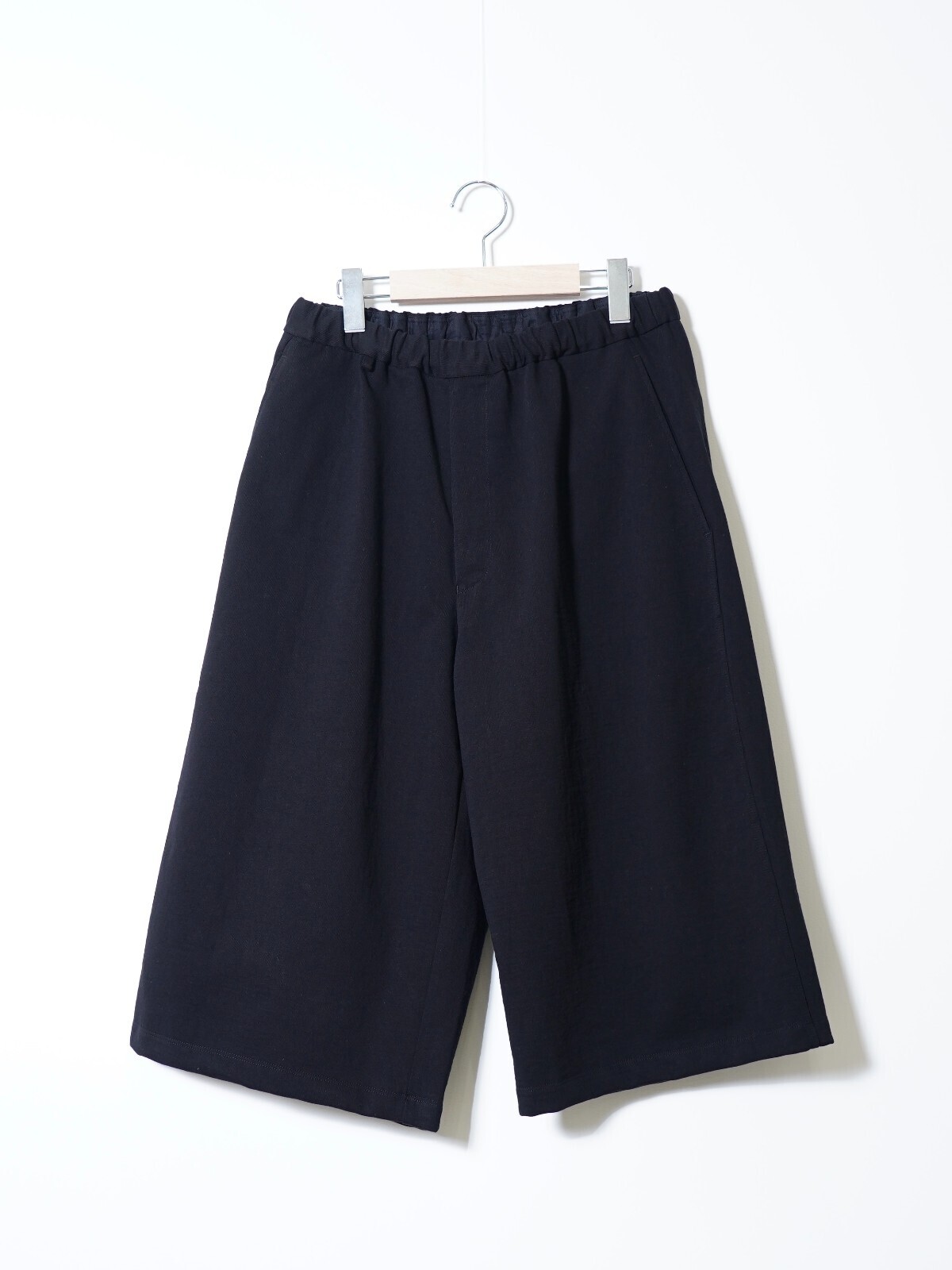 WONDER ROOM ESSE WOMENS & MENS The Drift IMAGE1