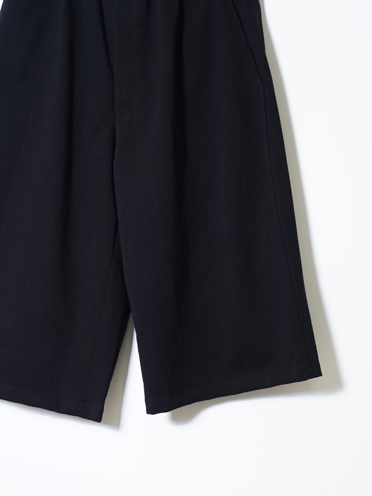 WONDER ROOM ESSE WOMENS & MENS The Drift IMAGE3