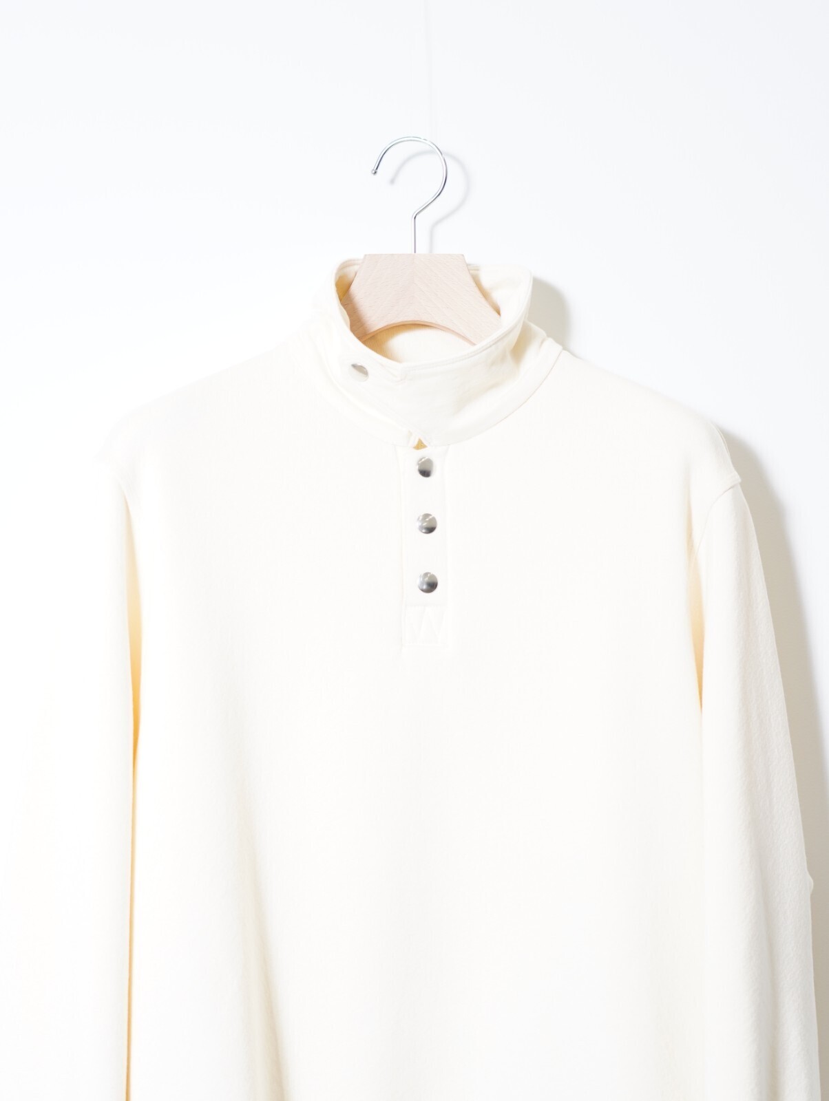 ワンダールーム・エッセ レディース & メンズ "FEATHER" ハイネックプルオーバー 画像4