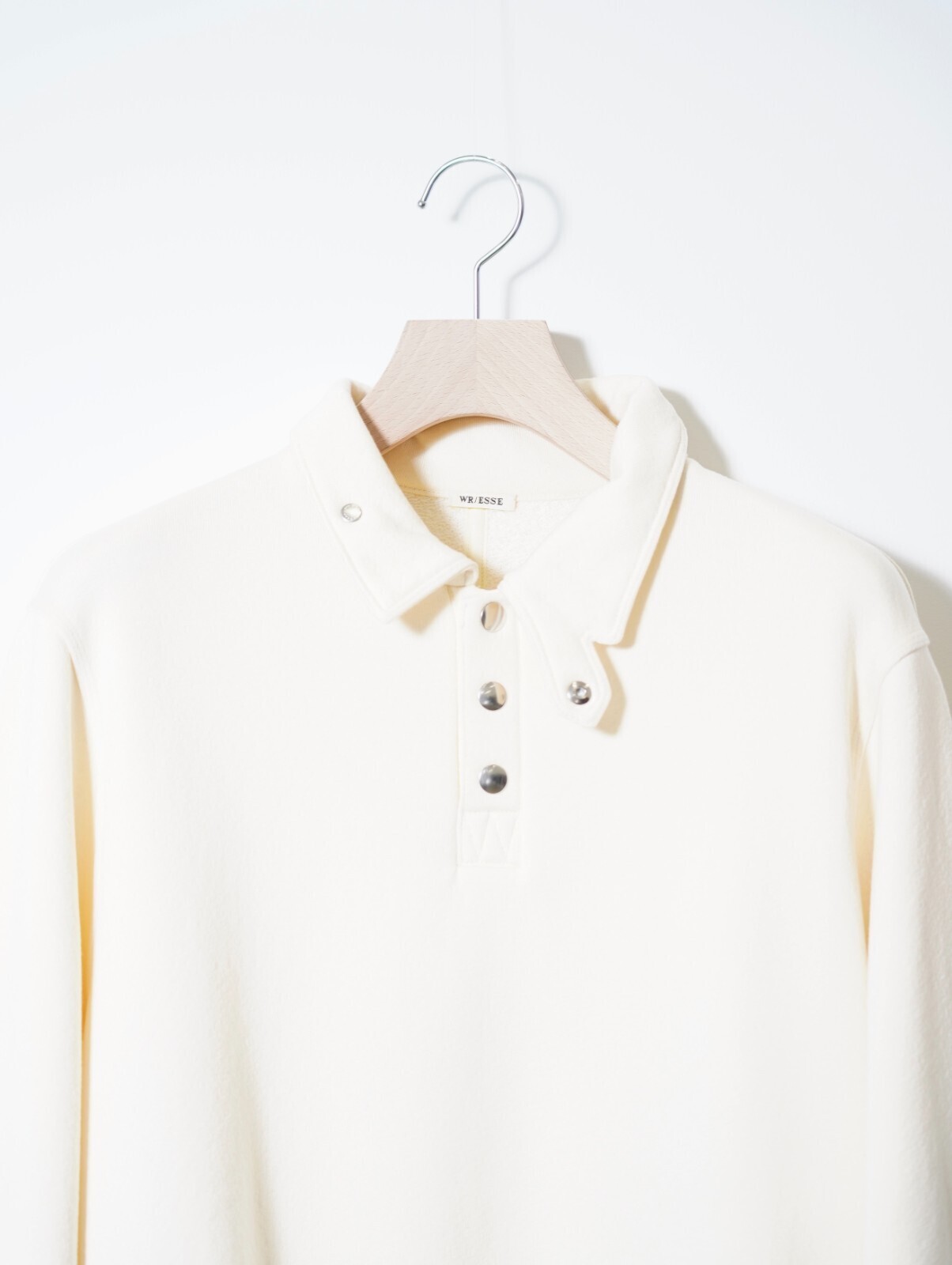 ワンダールーム・エッセ レディース & メンズ "FEATHER" ハイネックプルオーバー 画像3