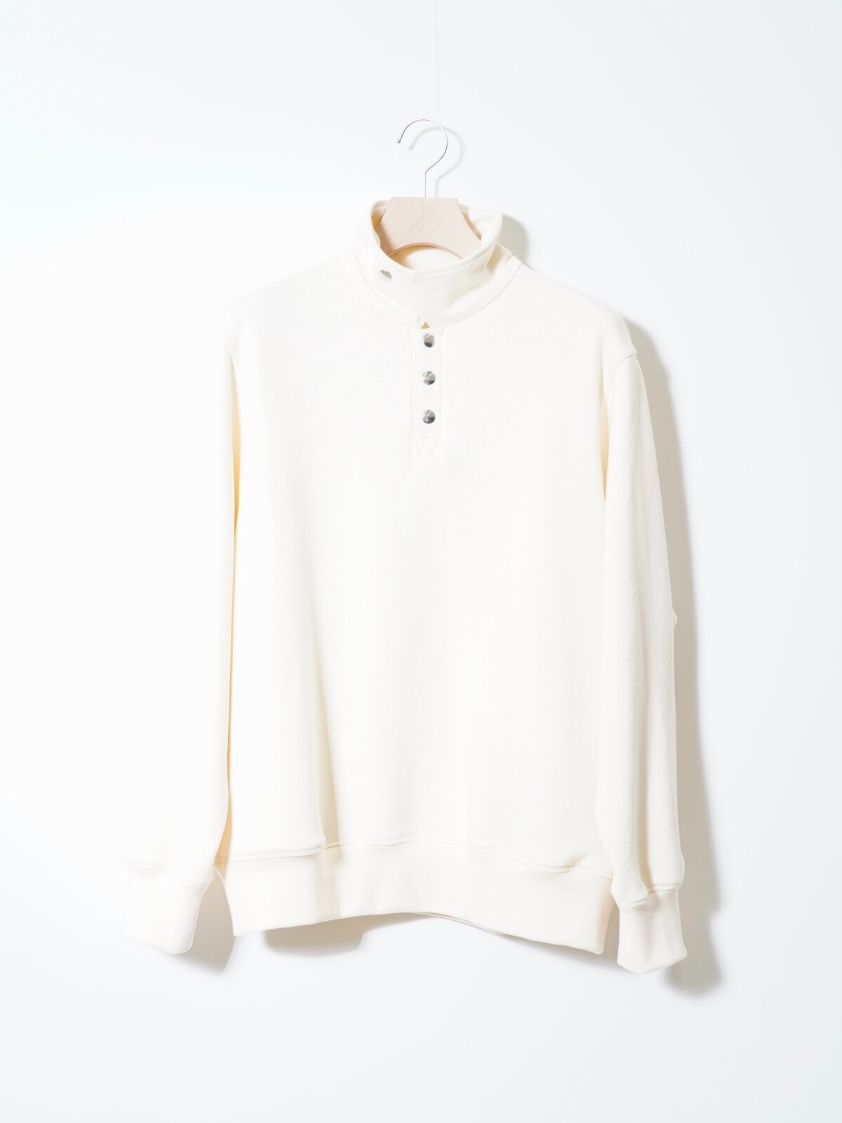 ワンダールーム・エッセ レディース & メンズ "FEATHER" ハイネックプルオーバー 画像1