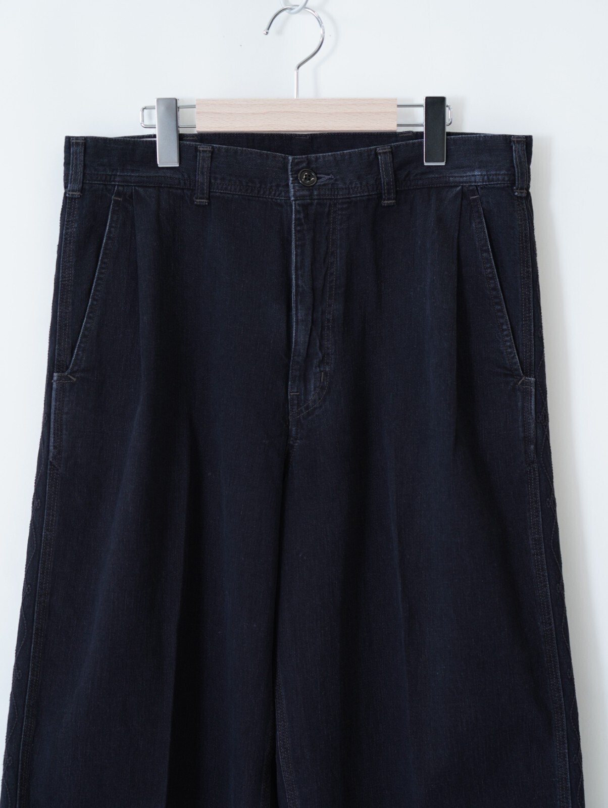 サルト メンズ ライトデニムエンブロイダリーワイドパンツ 画像23