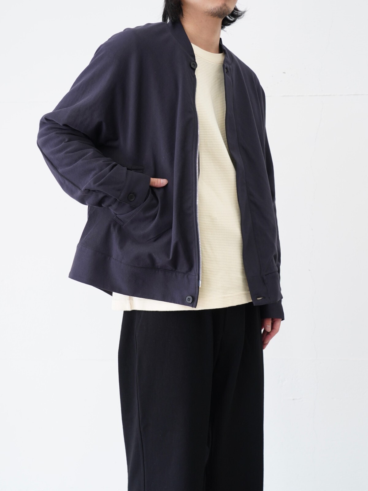 nonnotte 남성 Draping Bias Sleeve Zip Up Blouson 이미지5