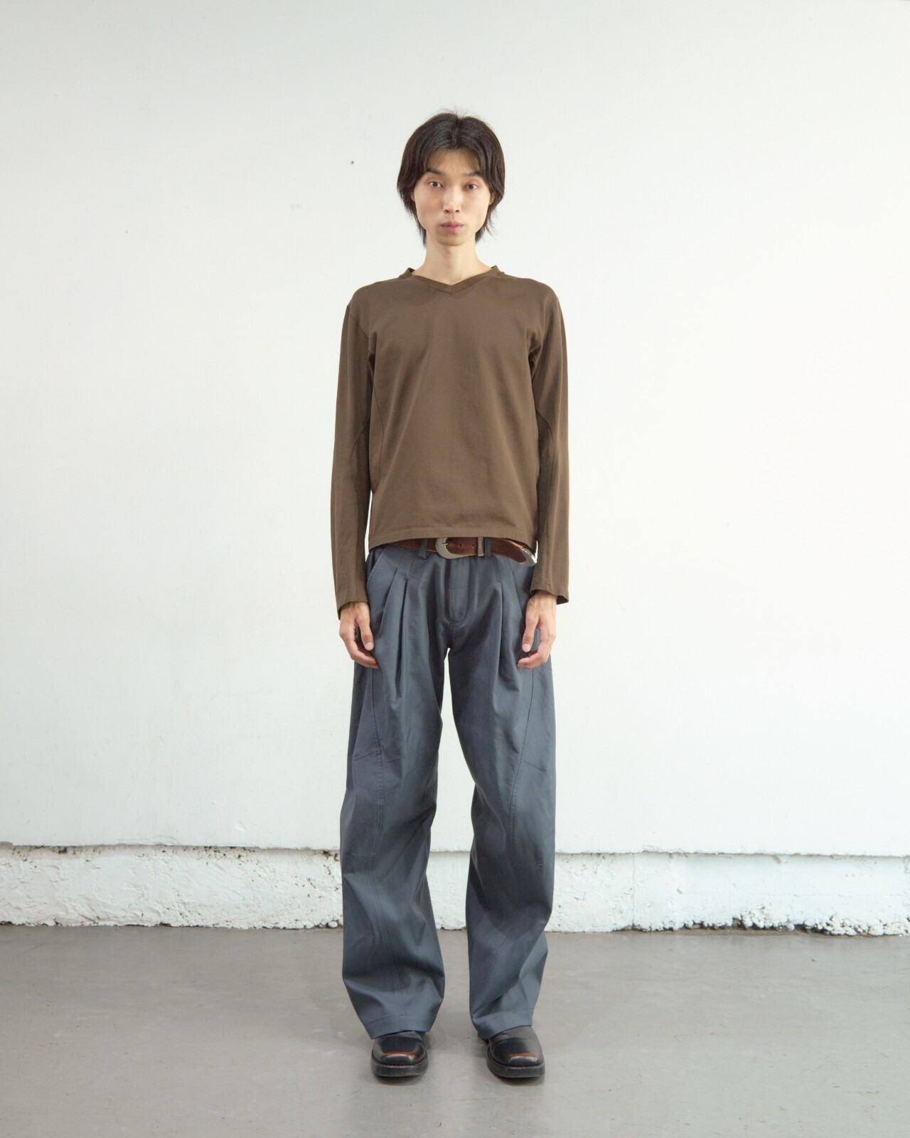 ネヴァーフォーゲット メンズ 2タックツイストトラウザーズ 画像4