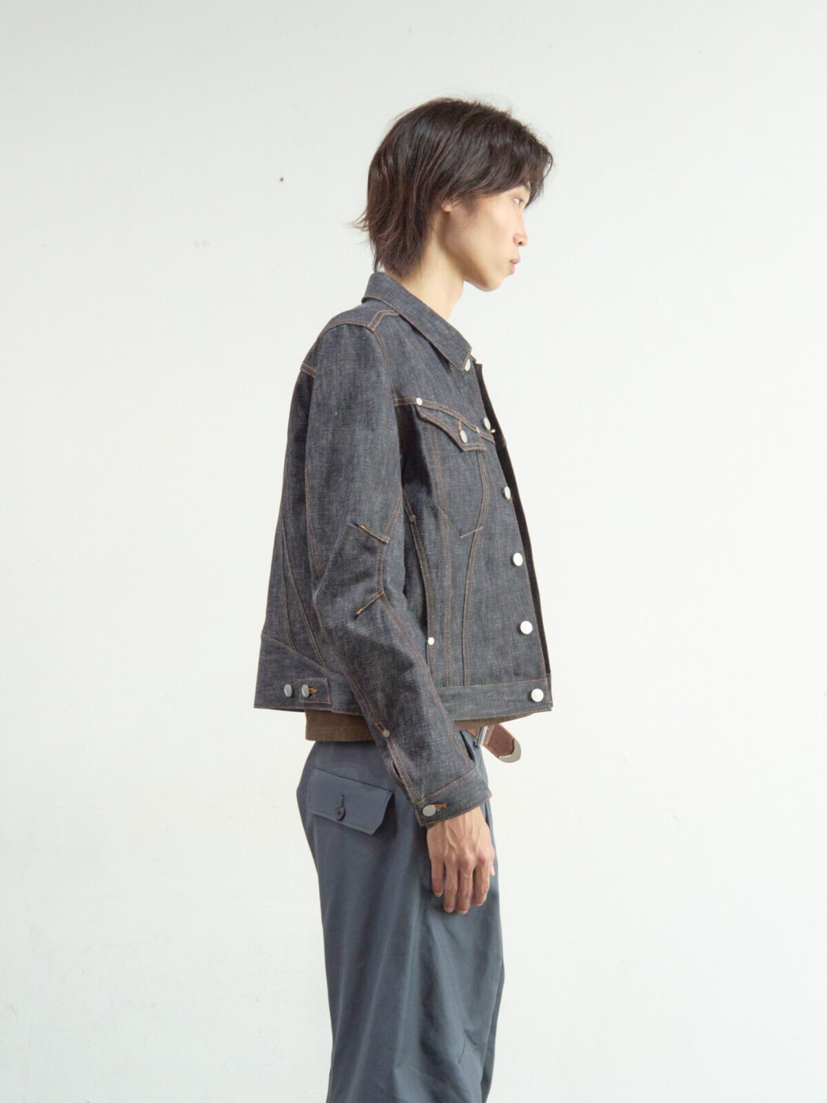 ネヴァーフォーゲット メンズ デニムトラッカージャケット 画像2